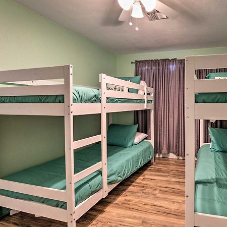 Updated Family Home - 2 Blocks To Colorado River! Буллхед-Сити Экстерьер фото